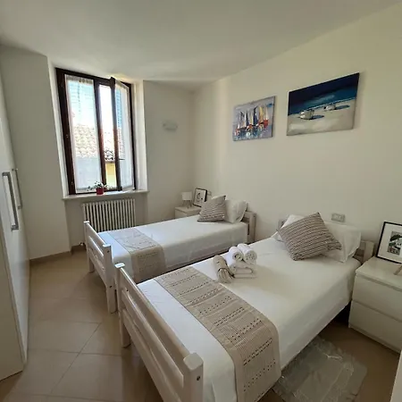 Apartamento San Pirusquin 4 Ospiti Fano (Pesaro and Urbino)